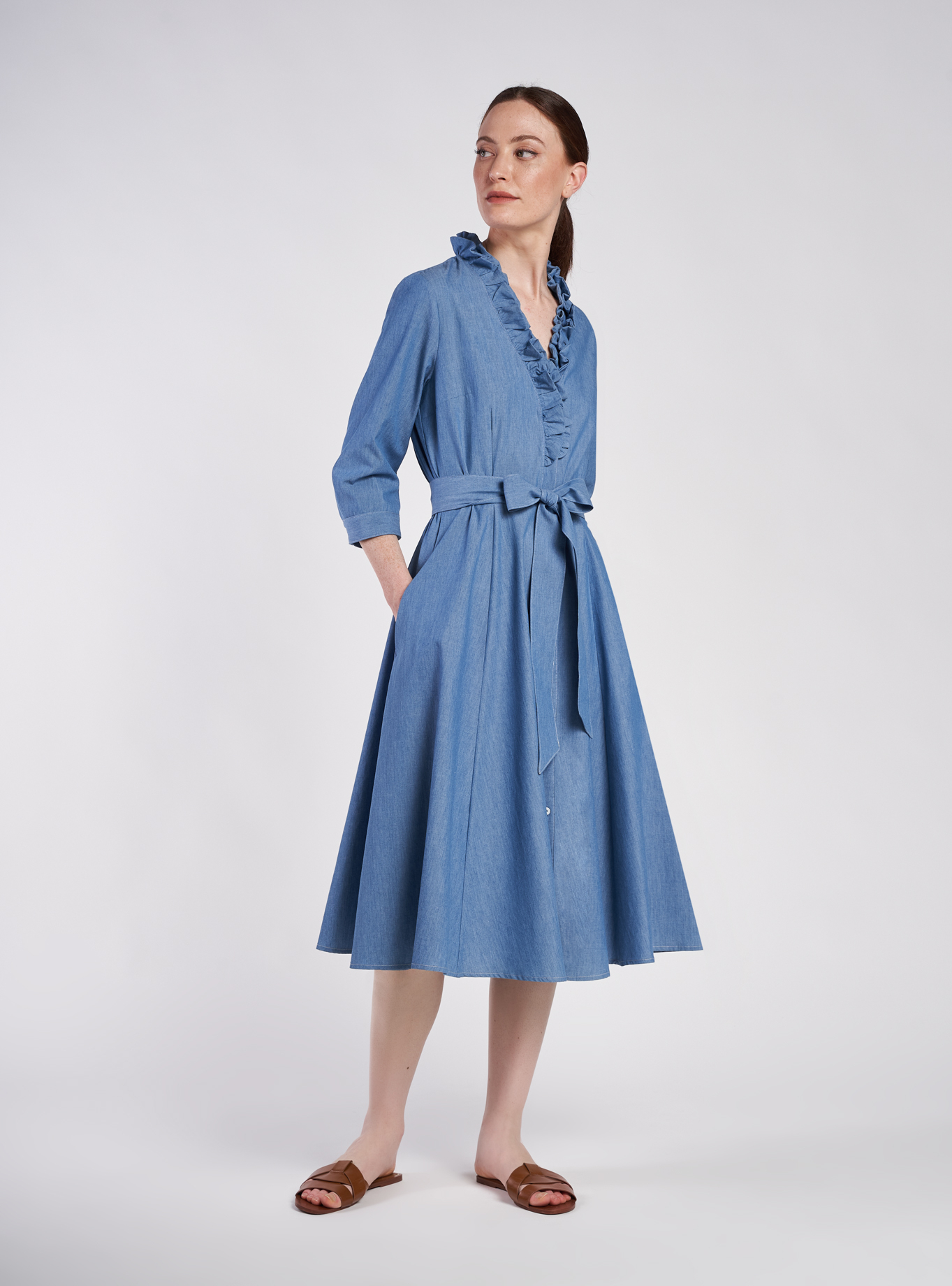 DRESS