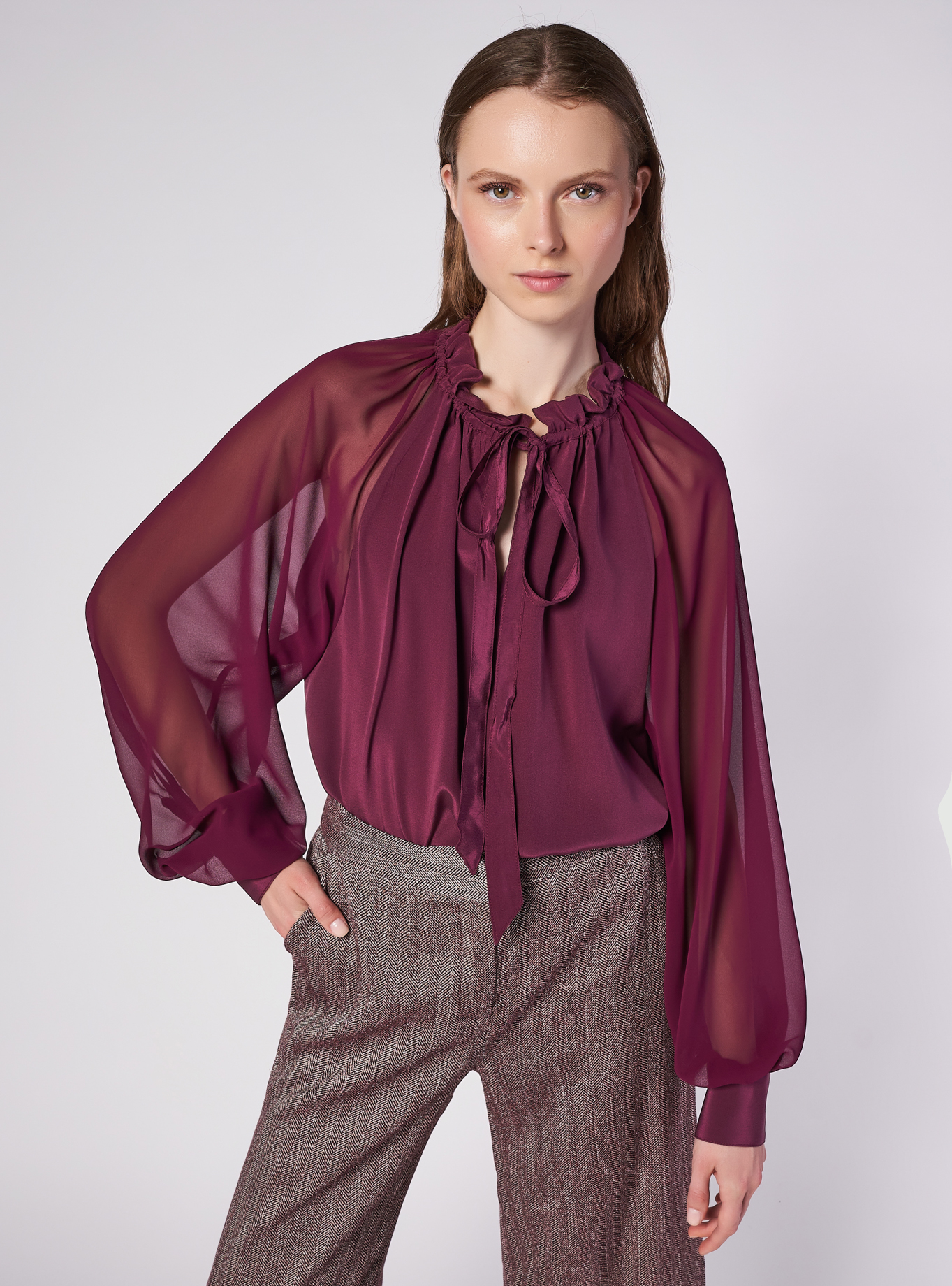 BLOUSE