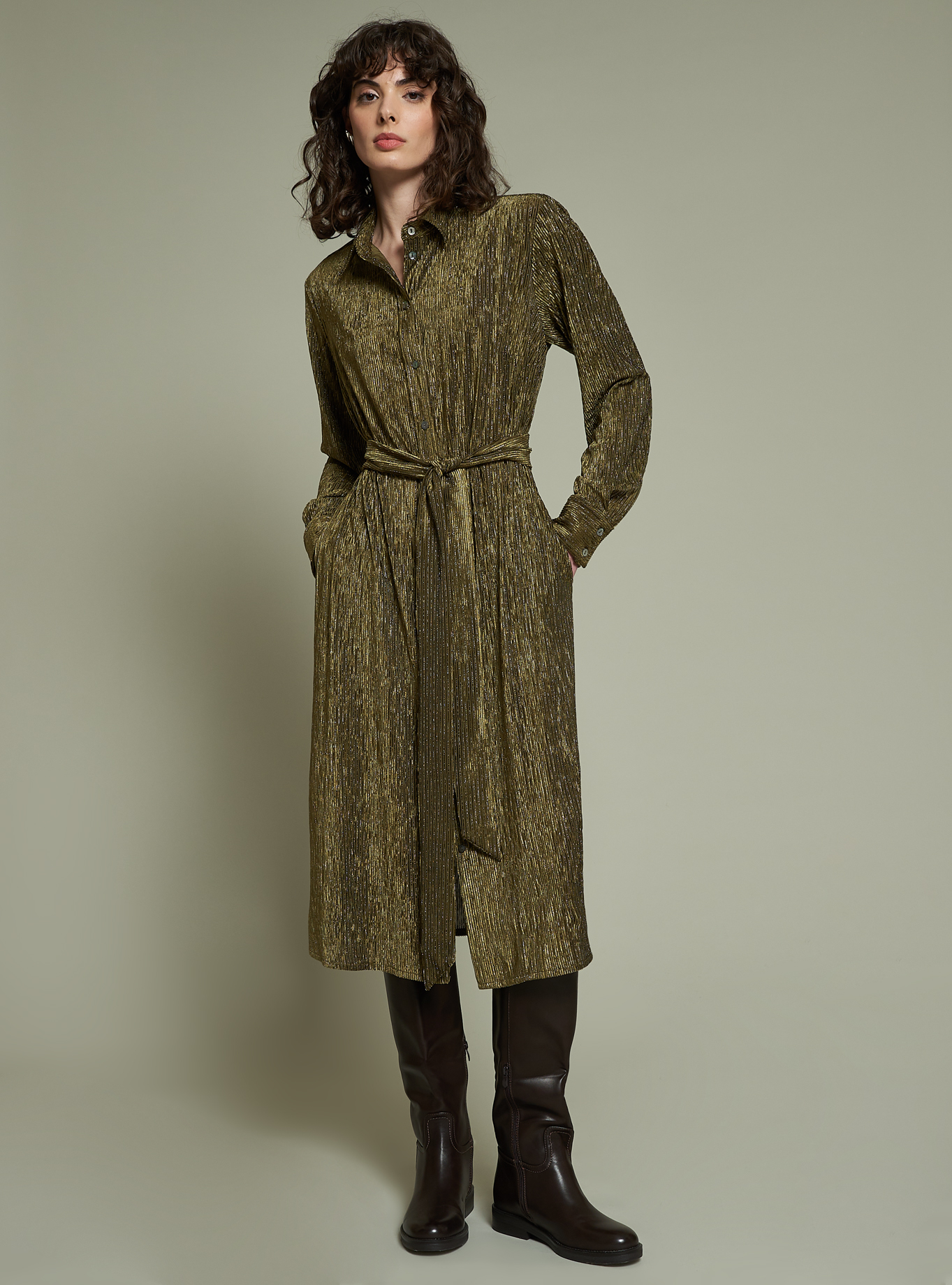 DRESS