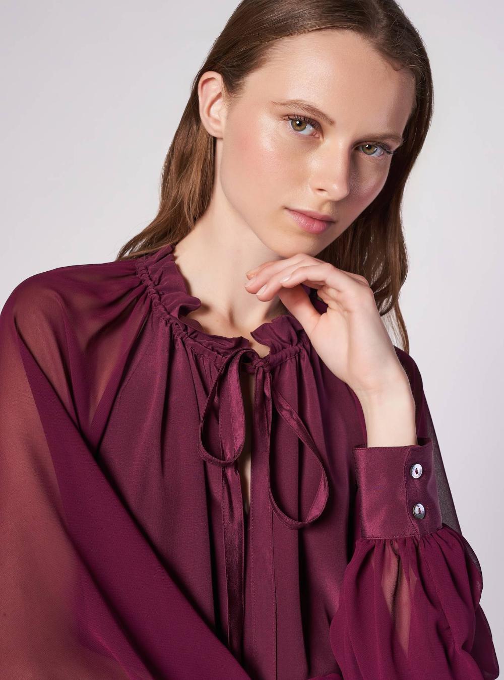 BLUSA DETERMINAZIONE