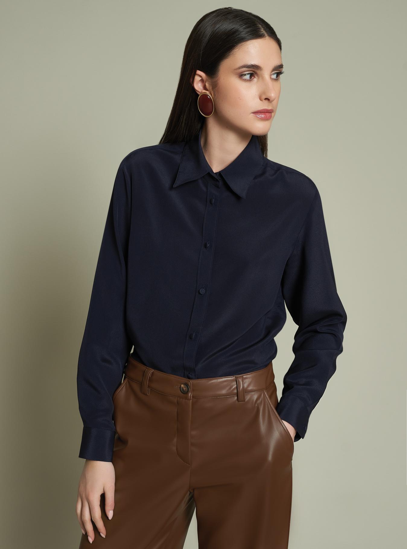 CAMICIA CON BOTTONI RICOPERTI NODO