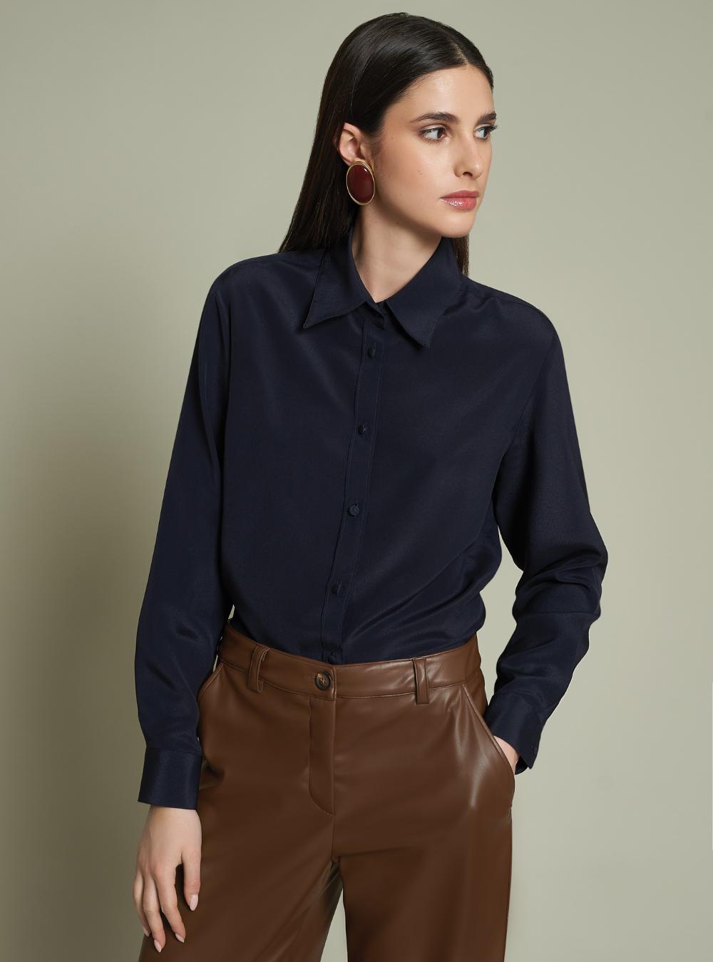 CAMICIA CON BOTTONI RICOPERTI NODO