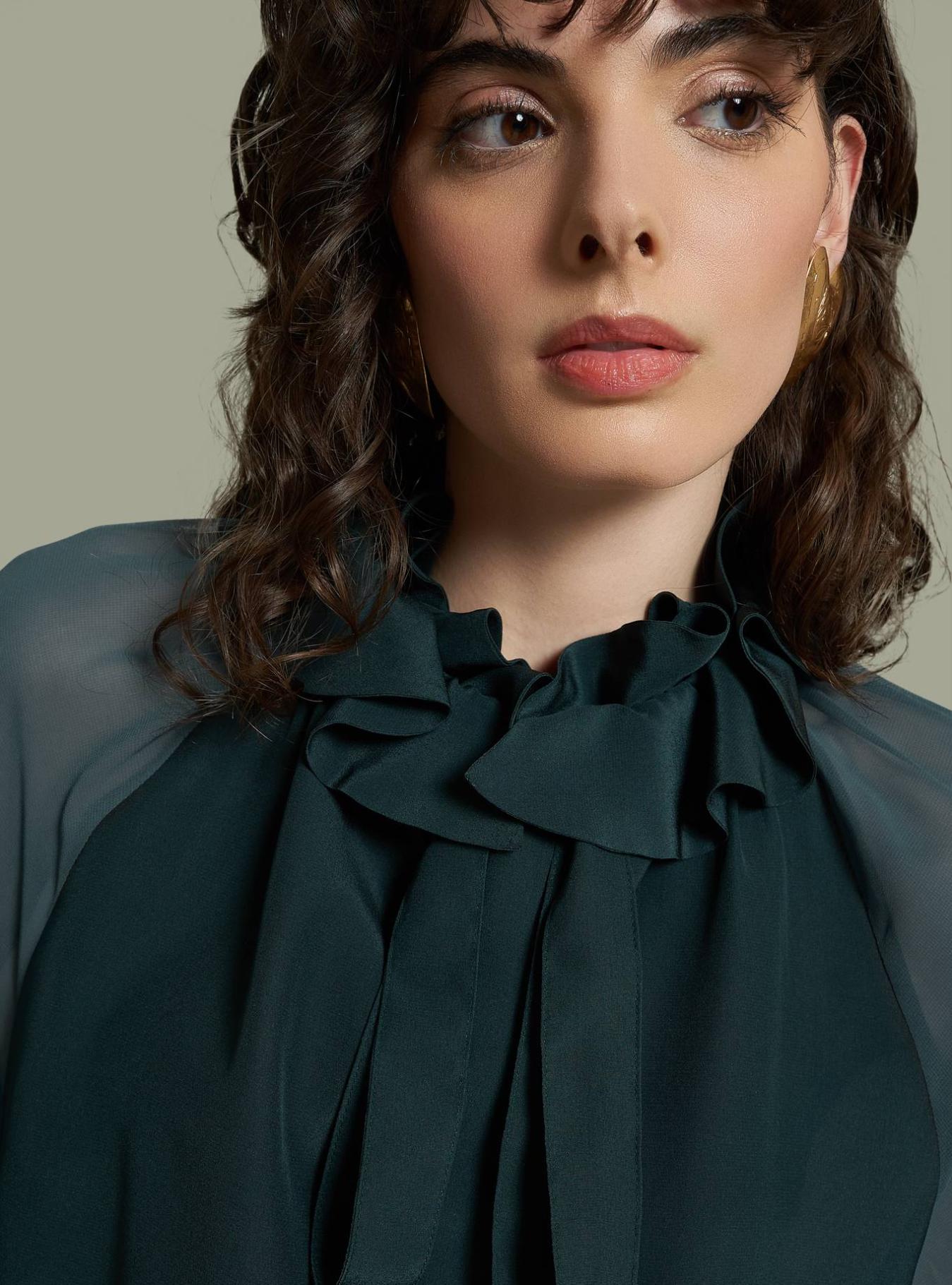 BLUSA CON CONTRASTO POISE