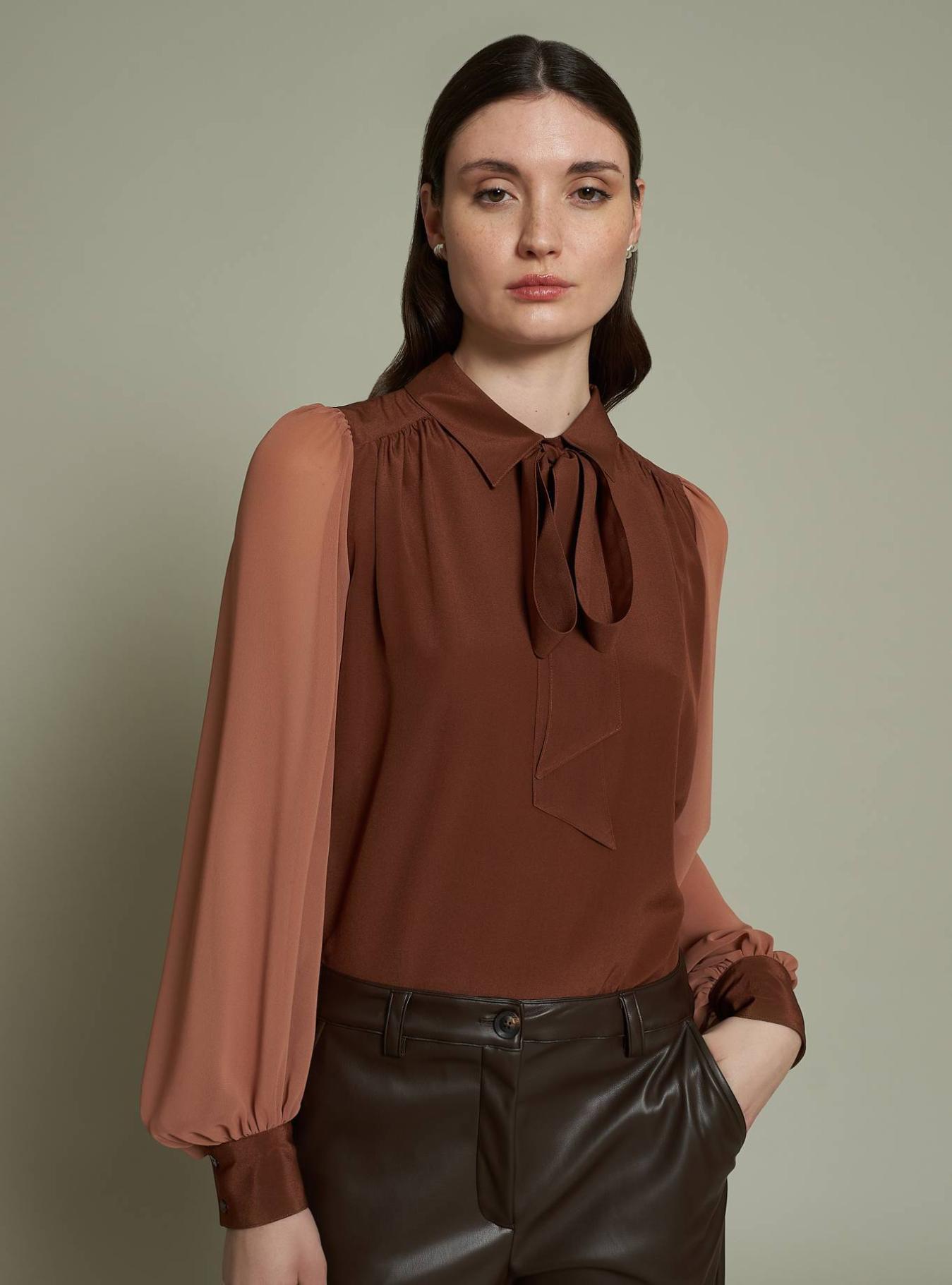 BLUSA CON CONTRASTO SOLSTIZIO